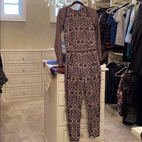 O'2nd jumpsuit - Picture 1 of 4